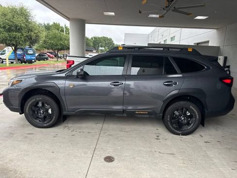 Used 2025 Subaru Outback Wilderness AWD/4WD image 6
