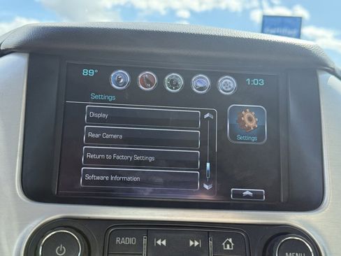 Used 2020 GMC Yukon XL SLT w/ Premium Edition image 26