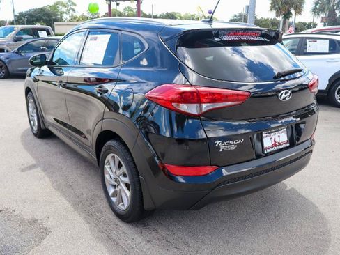 Used 2016 Hyundai Tucson SE w/ Option Group 02 FWD image 3