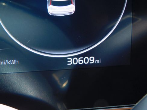 Used 2024 Kia Niro Wind w/ Wind Preserve Package FWD image 25