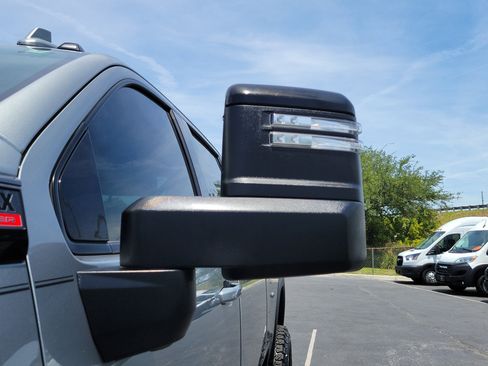 Used 2024 GMC Sierra 2500 AT4 w/ AT4 Premium Plus Package AWD/4WD image 4