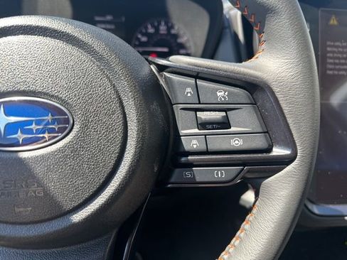 Used 2025 Subaru Crosstrek 2.5i Limited AWD/4WD image 12