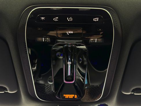 Used 2025 Mercedes-Benz C 300 Sedan w/ AMG Line w/ Night Package image 38