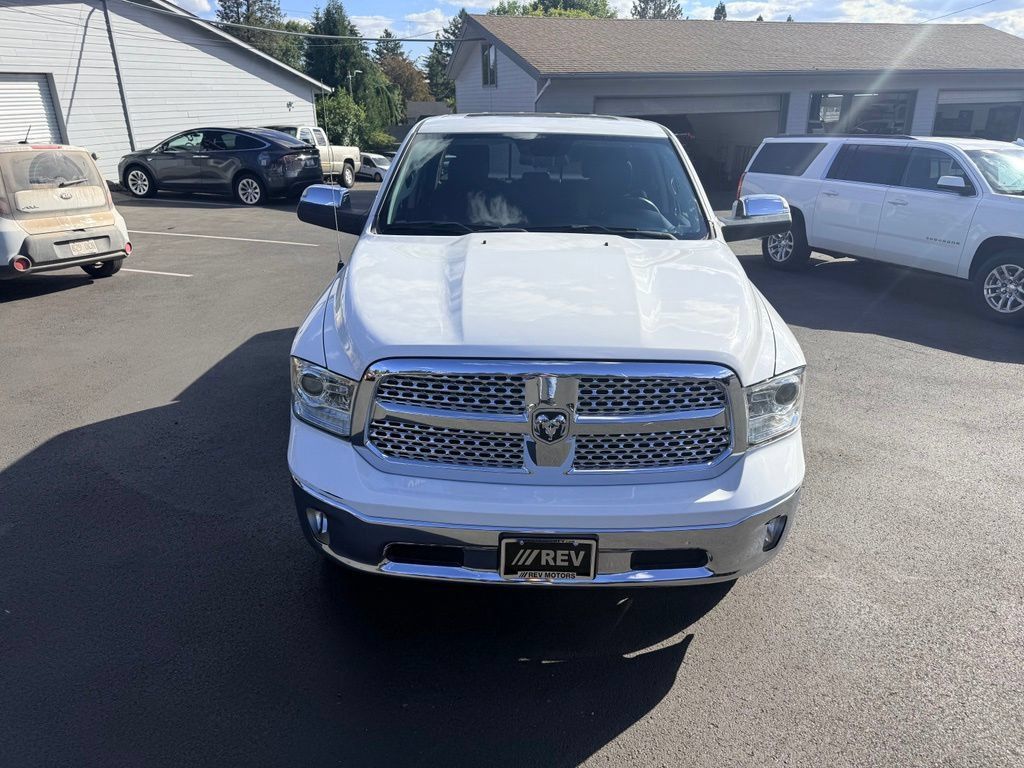 Used 2017 RAM 1500 Laramie AWD/4WD image 9