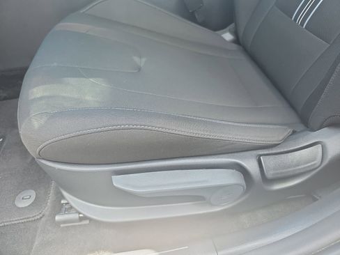 Used 2024 Hyundai Elantra SEL FWD image 28