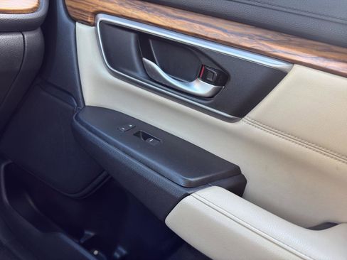 Used 2018 Honda CR-V EX-L image 17