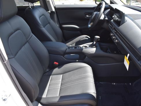 New 2026 Honda HR-V EX-L image 13