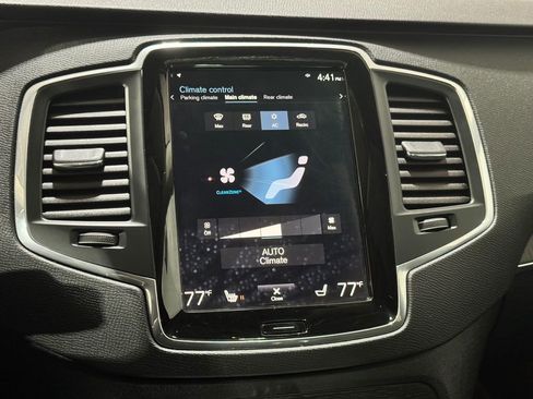 Used 2020 Volvo XC90 T5 Momentum image 14