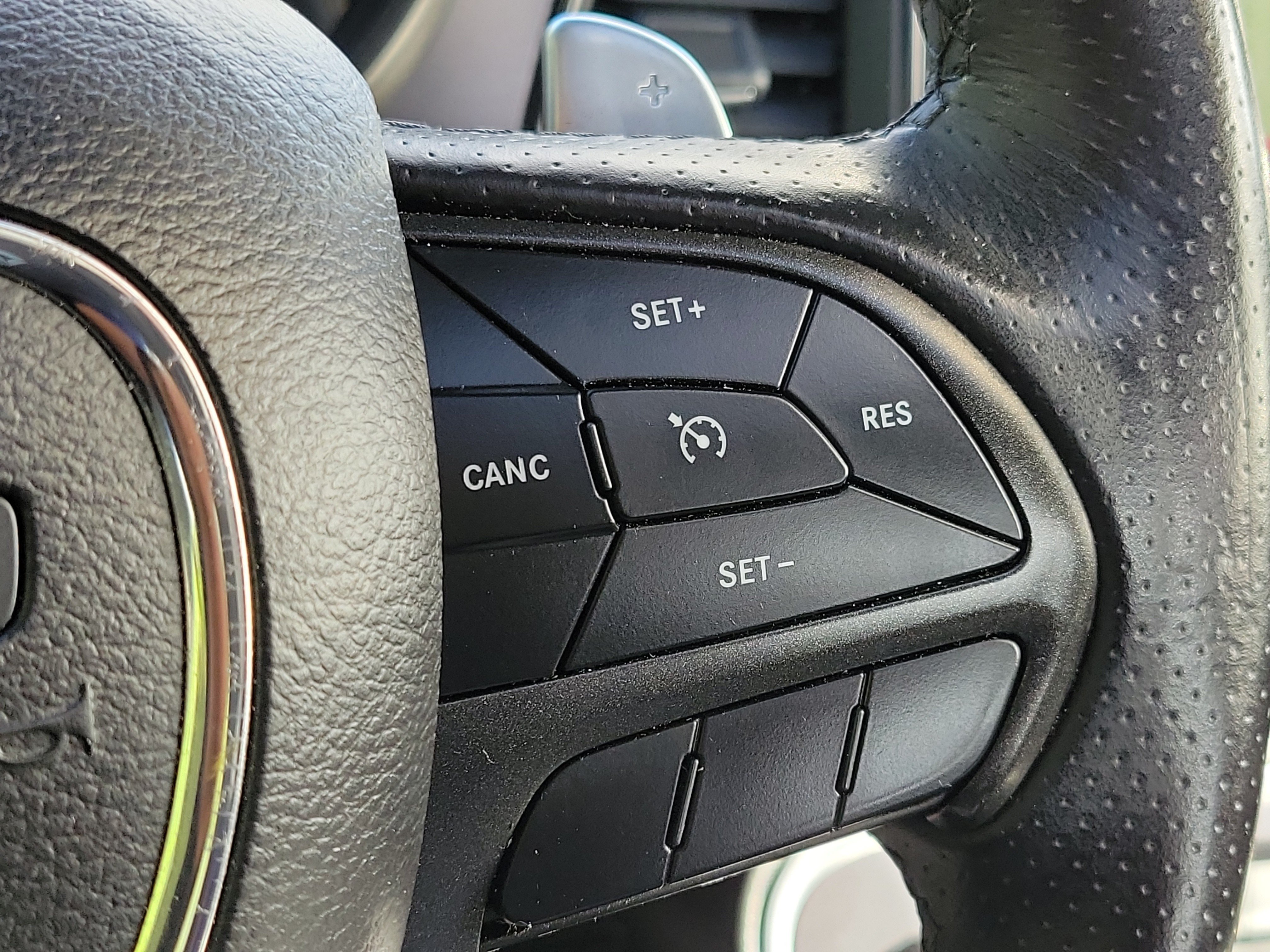 Used 2019 Dodge Challenger R/T w/ Plus Package RWD image 28
