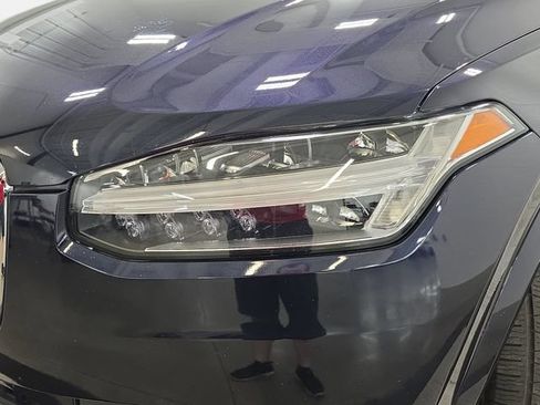 Used 2019 Volvo XC90 T5 Momentum w/ Multimedia Package AWD/4WD image 28