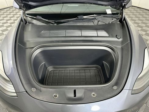 Used 2023 Tesla Model Y Long Range AWD/4WD image 34