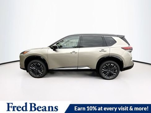 New 2026 Nissan Rogue Platinum image 3