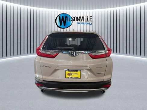 Used 2018 Honda CR-V Touring image 5