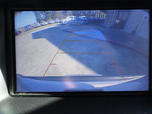 Used 2018 GMC Yukon Denali image 16