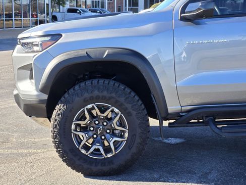 Certified 2024 Chevrolet Colorado ZR2 w/ ZR2 Convenience Package III image 9