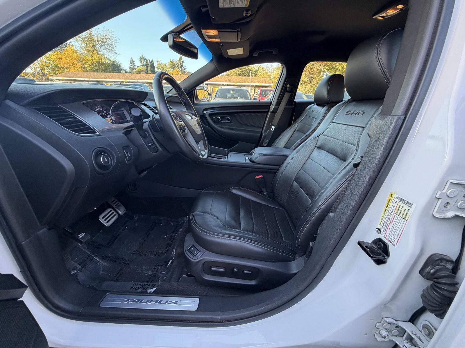 Used 2016 Ford Taurus SHO AWD/4WD image 11