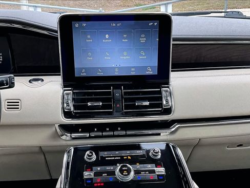 Used 2020 Lincoln Navigator Reserve w/ Luxury Package image 7