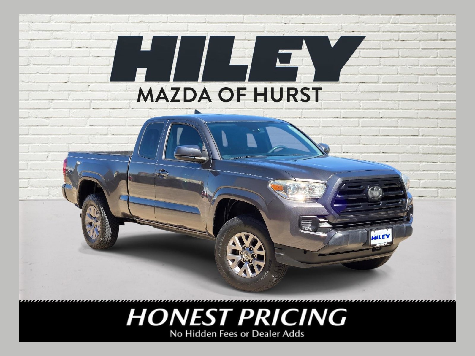 Used 2018 Toyota Tacoma SR RWD image 1