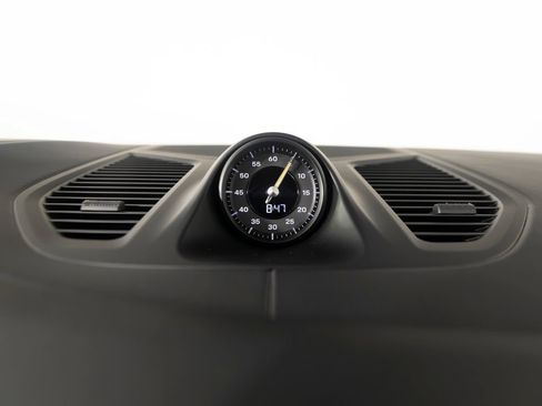 Certified 2024 Porsche Cayenne Turbo GT AWD/4WD image 28