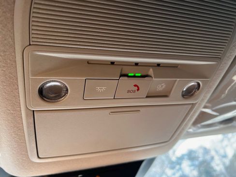 New 2026 Nissan Kicks SR image 23