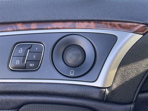 Used 2019 Lincoln MKZ Reserve w/ Reserve Plus Package image 31