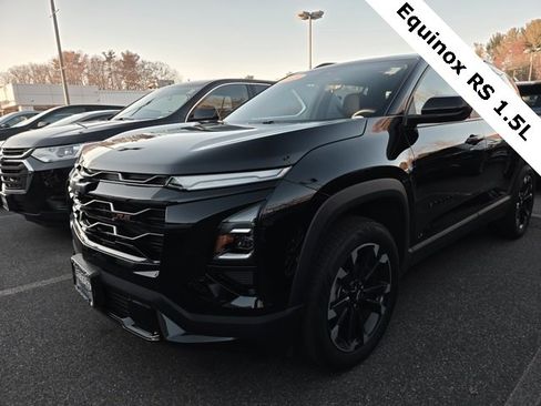 Used 2025 Chevrolet Equinox RS image 2