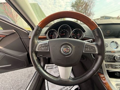 Used 2011 Cadillac CTS Premium image 18