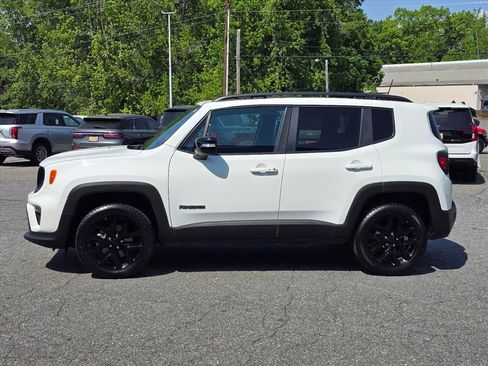 Used 2023 Jeep Renegade Altitude w/ Sun/Sound Group AWD/4WD image 23