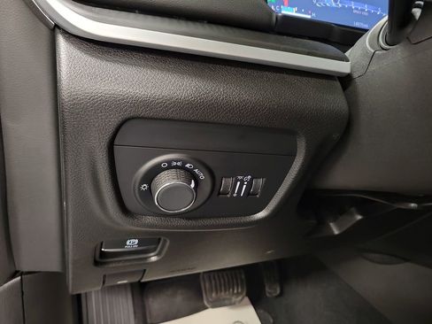 Used 2024 Jeep Grand Cherokee L Laredo w/ Luxury Tech Group I image 20