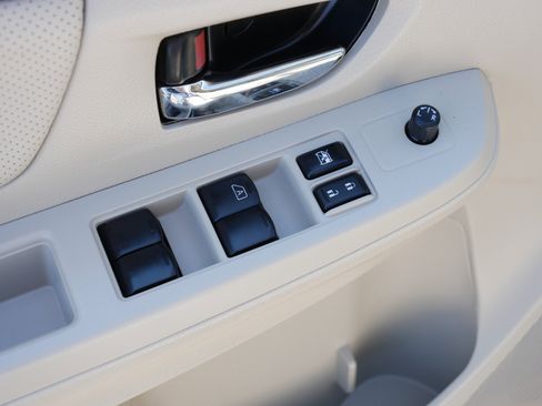 Used 2013 Subaru Crosstrek 2.0i Limited w/ Popular Pkg 2 image 19