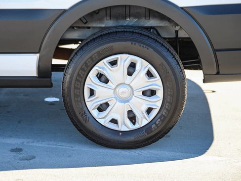 Used 2022 Ford Transit 350 XLT image 11