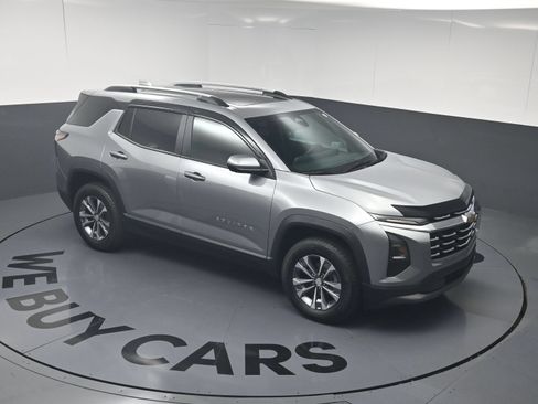 Used 2025 Chevrolet Equinox LT w/ Convenience Package II AWD/4WD image 33