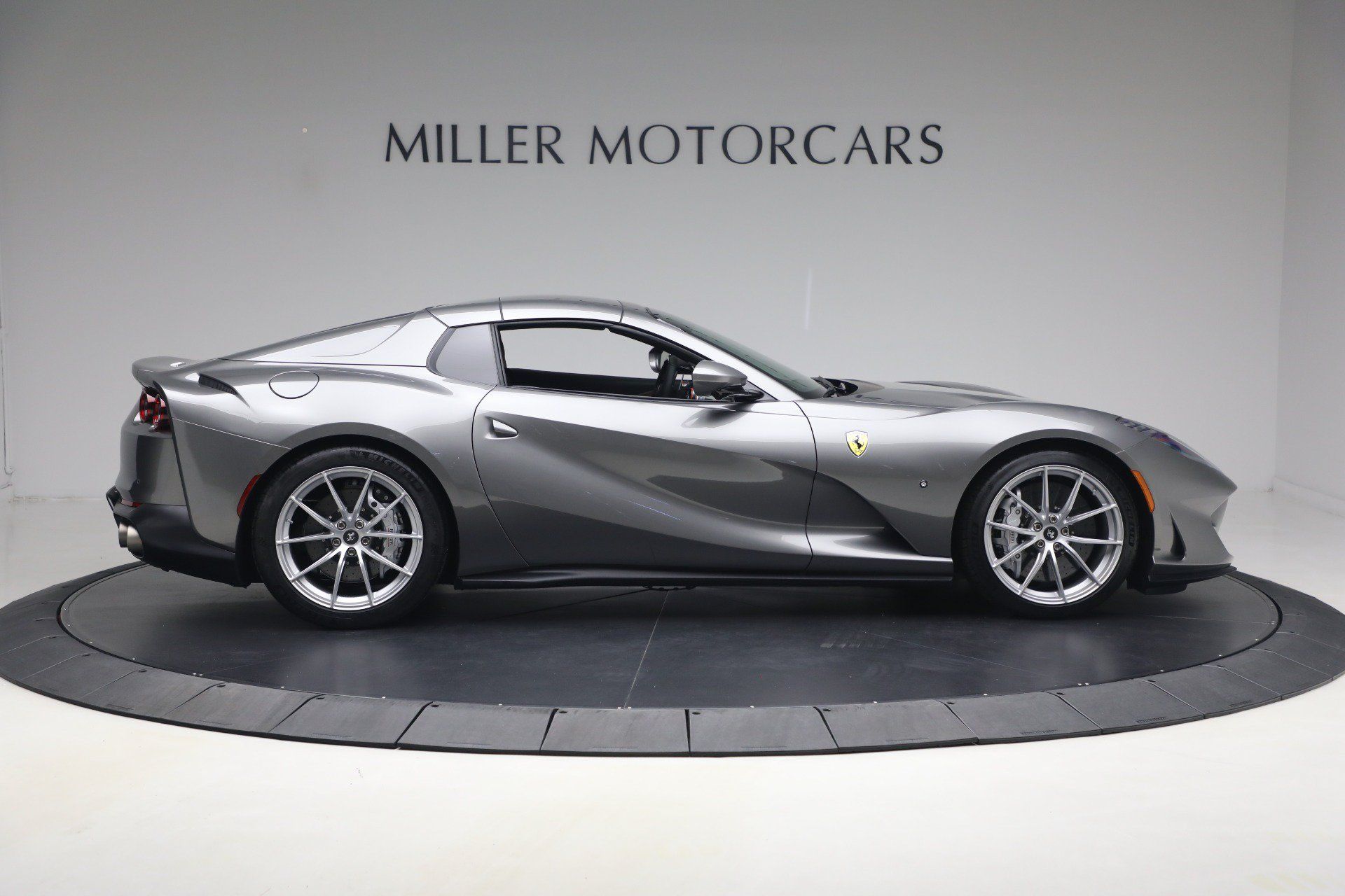 Certified 2021 Ferrari 812 GTS RWD image 40