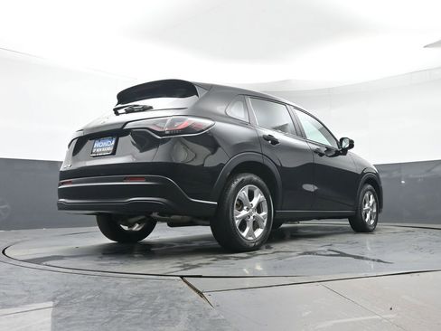 Certified 2023 Honda HR-V LX image 29