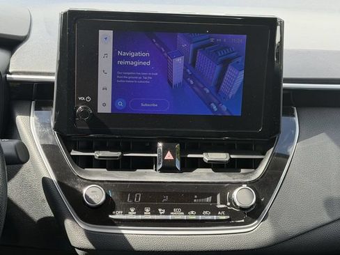 Used 2024 Toyota Corolla LE FWD image 15