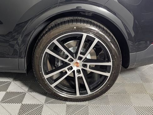New 2026 Porsche Cayenne AWD/4WD image 12