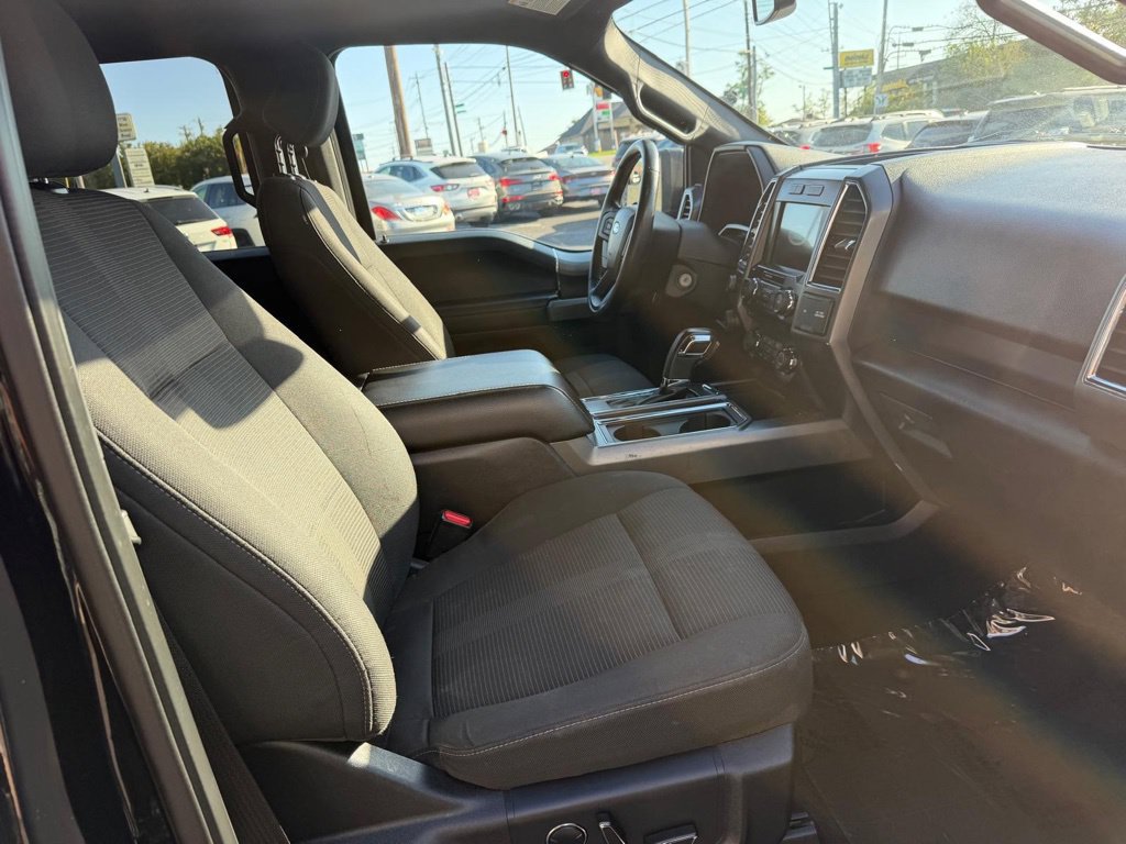 Used 2016 Ford F150 XLT w/ Equipment Group 302A Luxury AWD/4WD image 27