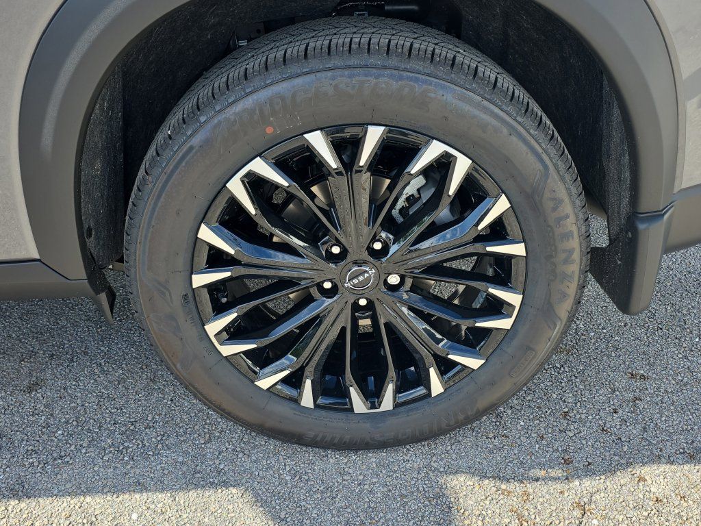New 2026 Nissan Rogue Dark Armor FWD image 11