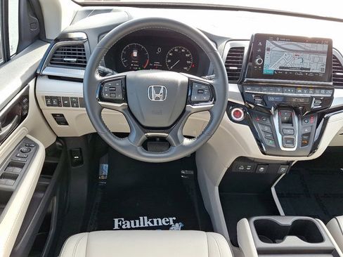 Certified 2025 Honda Odyssey Touring image 13