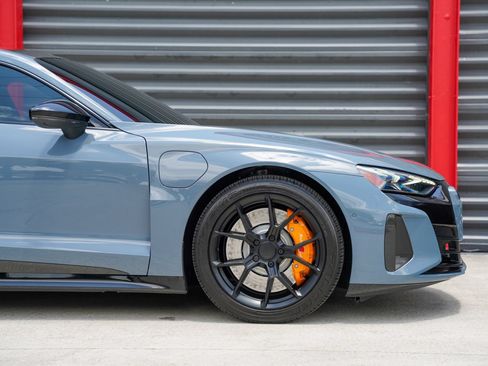 Used 2024 Audi RS e-tron GT w/ Carbon Performance Package AWD/4WD image 5