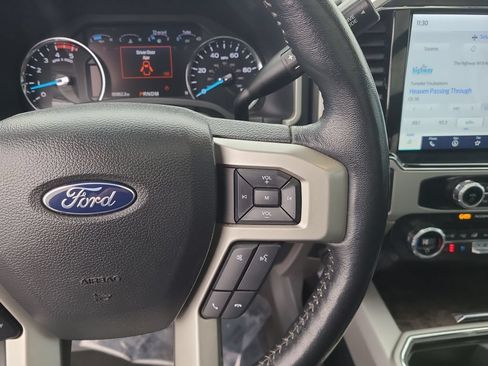 Used 2022 Ford F250 Lariat w/ Lariat Ultimate Package AWD/4WD image 31