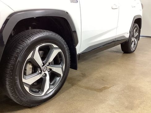 Used 2023 Toyota RAV4 SE w/ Weather & Moonroof Package AWD/4WD image 2