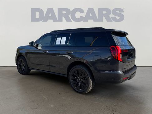 Used 2025 Ford Expedition Platinum w/ Stealth Appearance Package image 5