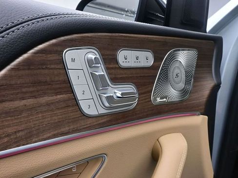 New 2026 Mercedes-Benz GLS 450 4MATIC image 25