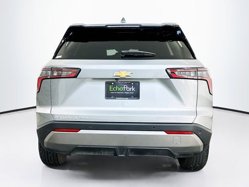 Used 2025 Chevrolet Equinox LT image 7