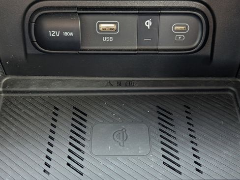 Used 2025 Kia Sportage EX w/ Premium Package image 22