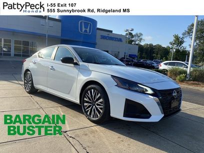 Used 2025 Nissan Altima 2.5 SV