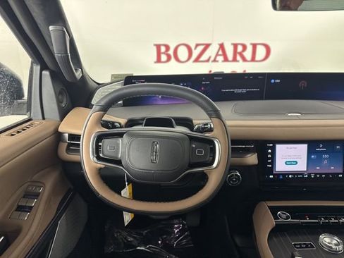 New 2025 Lincoln Navigator L Black Label image 10