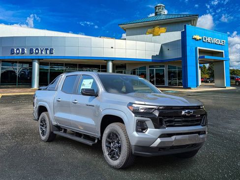 New 2026 Chevrolet Colorado Z71 w/ Midnight Edition image 8