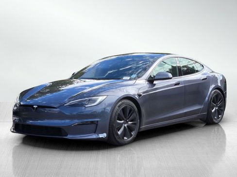 Used 2023 Tesla Model S Standard Range image 8